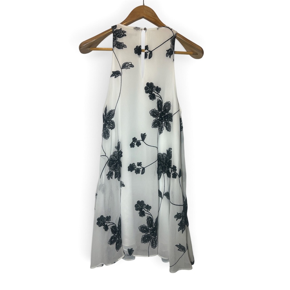 Gianni Bini XS White Black Floral Embroidered Sleeveless Shift Dress Lined